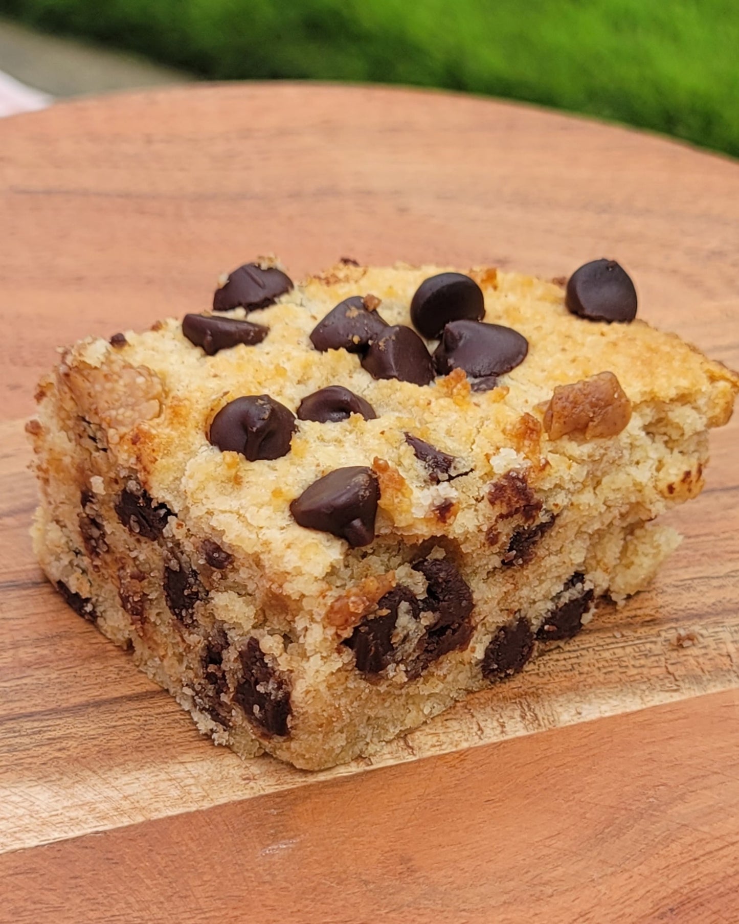 Peanut Butter Chocolate Chip Bars