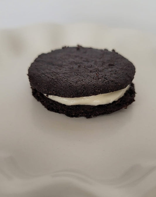 "No-reo's" Sandwich Cookie