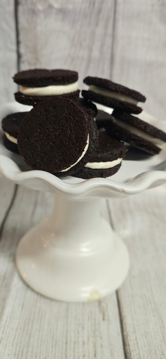 "No-re-o's" Sandwich Cookie